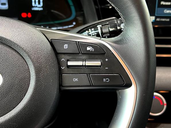 Hyundai Elantra VII (CN7) Рестайлинг с пробегом 2023 года, цена 2 050 000 рублей, 30000 км, седан, Автокод Объявления