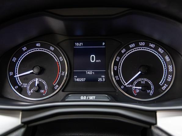 Skoda Rapid II с пробегом 2021 года, цена 1 598 000 рублей, 140207 км, лифтбек, Автокод Объявления