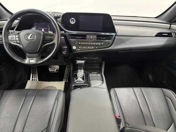 Lexus ES VII Рестайлинг с пробегом 2022 года, цена 5 145 000 рублей, 40184 км, седан, Автокод Объявления