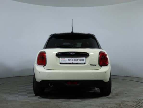 Mini Hatch III (F55/F56) с пробегом 2017 года, цена 1 800 000 рублей, 81000 км, хэтчбек, Автокод Объявления