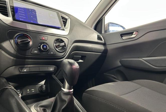 Hyundai Solaris II с пробегом 2018 года, цена 1 350 000 рублей, 103679 км, седан, Автокод Объявления