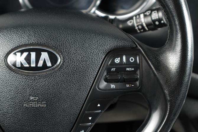 Kia Ceed II с пробегом 2013 года, цена 999 000 рублей, 270000 км, хэтчбек, Автокод Объявления