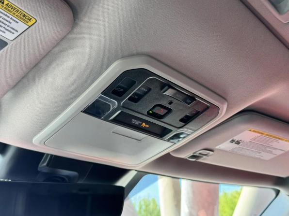 Toyota Sequoia III с пробегом 2023 года, цена 14 497 000 рублей, 38710 км, внедорожник, Автокод Объявления