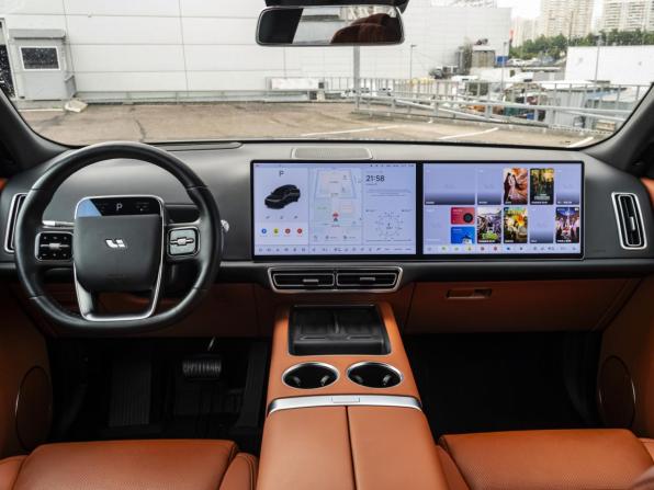 Li Auto (Lixiang) L9 I Рестайлинг с пробегом 2024 года, цена 7 398 000 рублей, 43015 км, внедорожник, Автокод Объявления