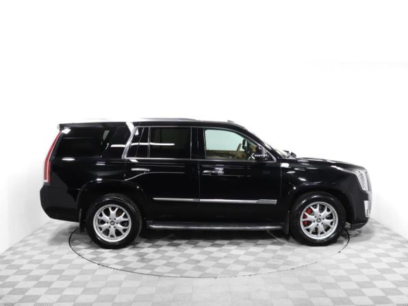 Cadillac Escalade IV с пробегом 2015 года, цена 3 744 000 рублей, 176778 км, внедорожник, Автокод Объявления