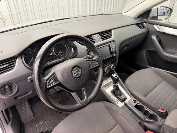 Skoda Octavia III (A7) с пробегом 2016 года, цена 1 288 000 рублей, 200401 км, лифтбек, Автокод Объявления