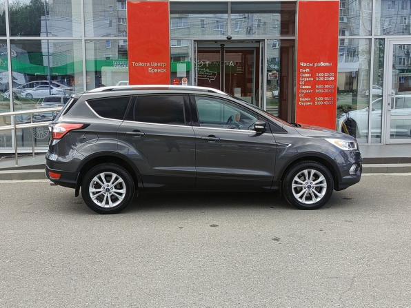 Ford Kuga II Рестайлинг с пробегом 2017 года, цена 1 700 000 рублей, 175399 км, внедорожник, Автокод Объявления