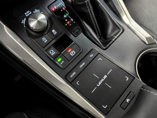Lexus NX I Рестайлинг с пробегом 2018 года, цена 3 250 000 рублей, 90817 км, внедорожник, Автокод Объявления