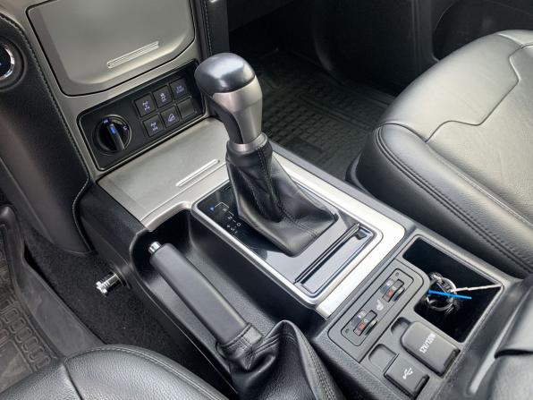 Toyota Land Cruiser Prado 150 Series Рестайлинг 3 с пробегом 2021 года, цена 5 499 000 рублей, 158050 км, внедорожник, Автокод Объявления