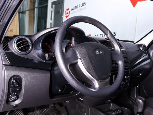 Lada (ВАЗ) Granta I Рестайлинг с пробегом 2024 года, цена 919 000 рублей, 66900 км, седан, Автокод Объявления