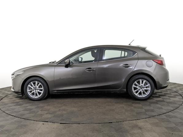 Mazda 3 III (BM) Рестайлинг с пробегом 2017 года, цена 1 800 000 рублей, 136614 км, хэтчбек, Автокод Объявления