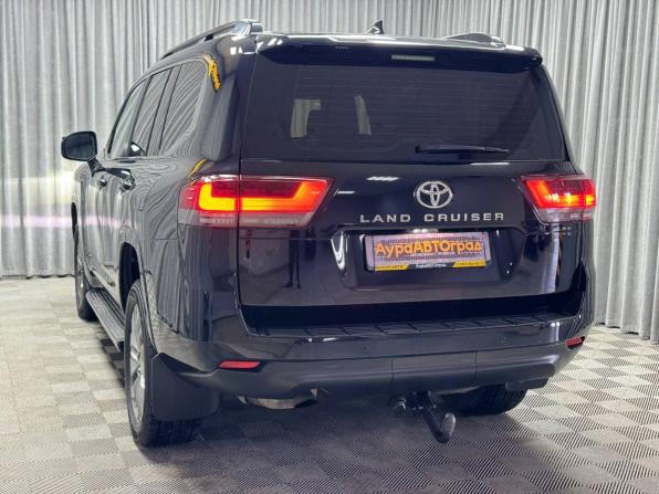 Toyota Land Cruiser 300 Series с пробегом 2022 года, цена 10 500 000 рублей, 64826 км, внедорожник, Автокод Объявления