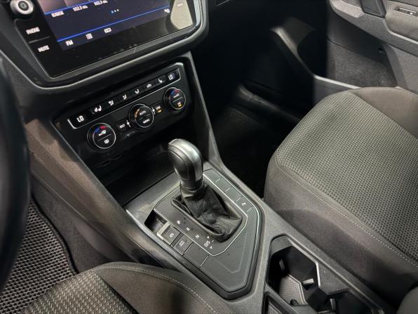 Volkswagen Tiguan II с пробегом 2019 года, цена 2 261 000 рублей, 132120 км, внедорожник, Автокод Объявления