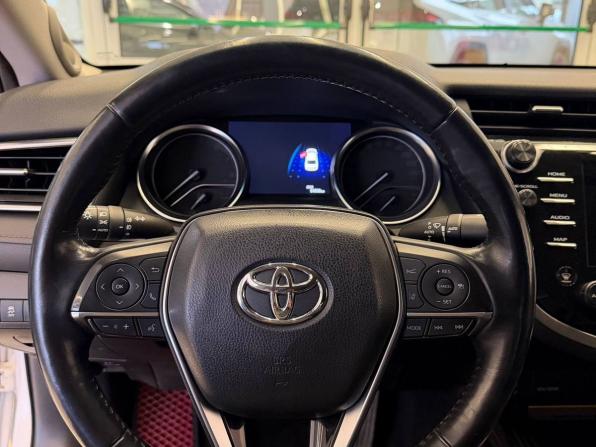 Toyota Camry VIII (XV70) с пробегом 2018 года, цена 2 650 000 рублей, 61006 км, седан, Автокод Объявления