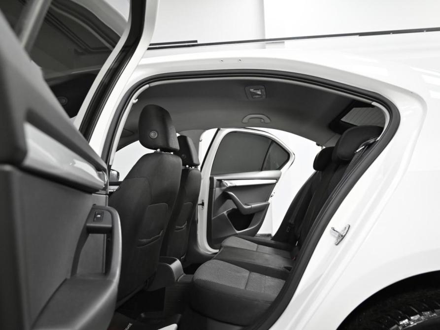 Skoda Octavia III (A7) Москва  - изображение 8