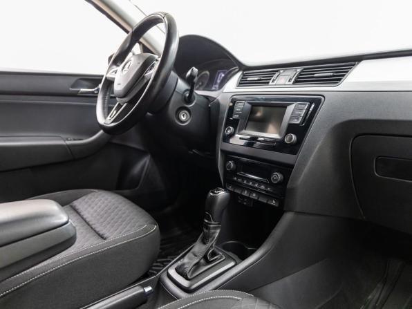 Skoda Rapid I с пробегом 2016 года, цена 1 198 000 рублей, 97072 км, лифтбек, Автокод Объявления