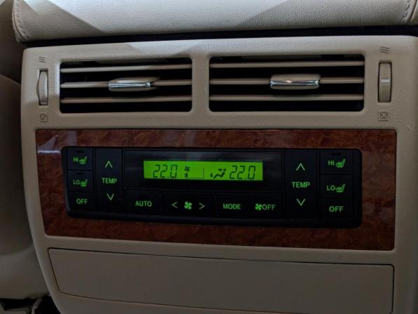 Toyota Land Cruiser 200 Series Рестайлинг 1 с пробегом 2014 года, цена 3 995 000 рублей, 187565 км, внедорожник, Автокод Объявления