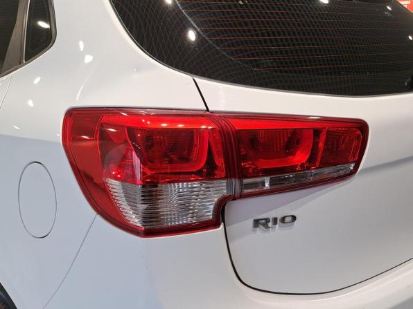 Kia Rio III Рестайлинг с пробегом 2017 года, цена 1 080 000 рублей, 178590 км, седан, Автокод Объявления