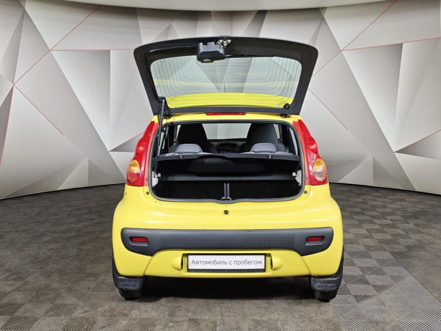 Peugeot 107 I Москва  - изображение 12
