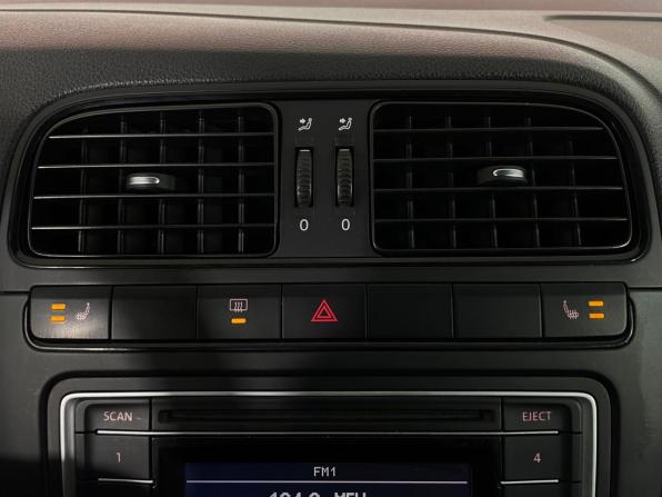 Volkswagen Polo V с пробегом 2014 года, цена 749 000 рублей, 181126 км, седан, Автокод Объявления