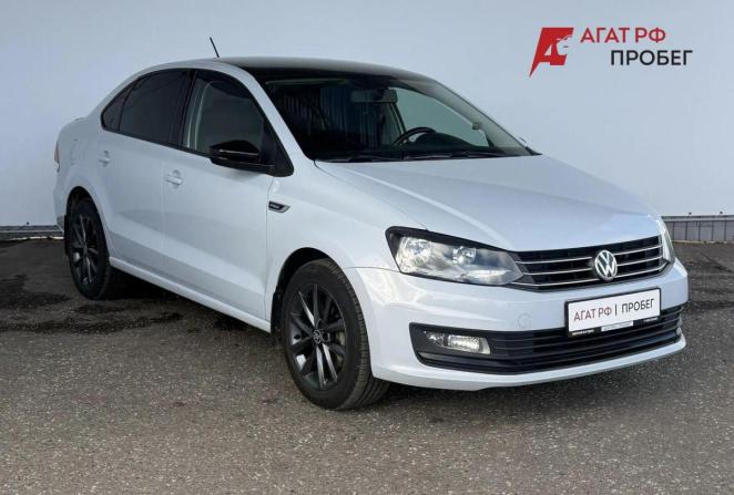 Volkswagen Polo V Рестайлинг с пробегом 2018 года, цена 1 349 000 рублей, 127456 км, седан, Автокод Объявления