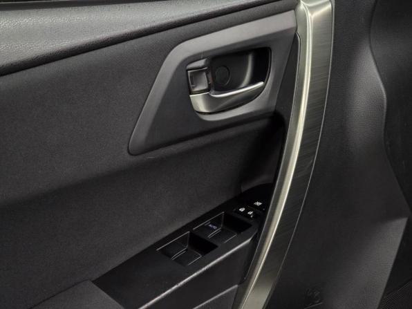 Toyota Auris II с пробегом 2013 года, цена 1 075 000 рублей, 150000 км, хэтчбек, Автокод Объявления