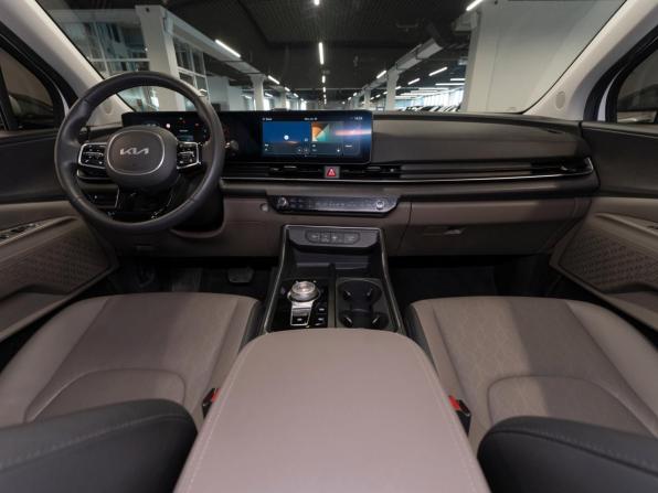 Kia Carnival IV Рестайлинг с пробегом 2023 года, цена 5 200 000 рублей, 59611 км, минивэн, Автокод Объявления