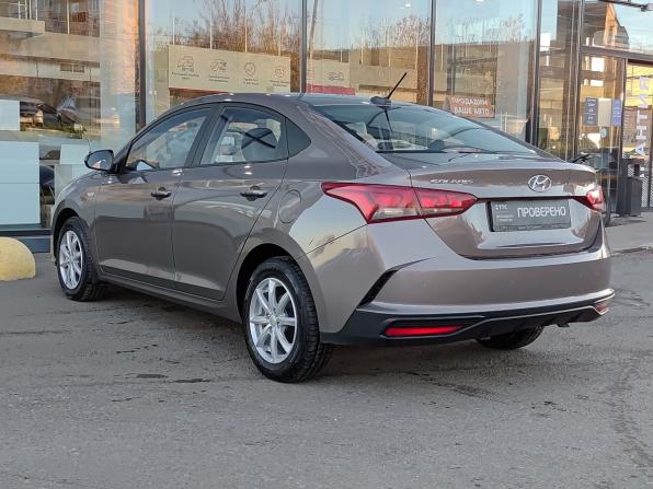 Hyundai Solaris II Рестайлинг с пробегом 2021 года, цена 1 757 600 рублей, 44730 км, седан, Автокод Объявления