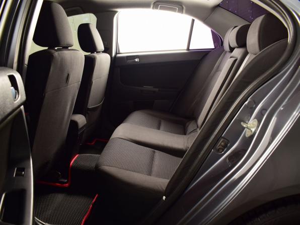 Mitsubishi Lancer X Рестайлинг с пробегом 2011 года, цена 615 999 рублей, 303767 км, седан, Автокод Объявления