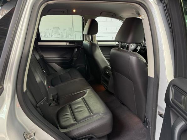 Volkswagen Touareg II с пробегом 2013 года, цена 1 900 000 рублей, 247000 км, внедорожник, Автокод Объявления