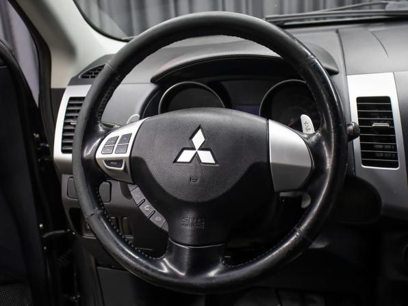 Mitsubishi Outlander II Рестайлинг с пробегом 2010 года, цена 898 000 рублей, 222868 км, внедорожник, Автокод Объявления
