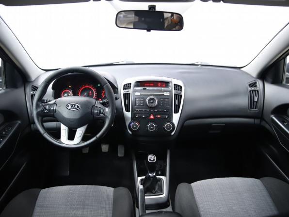 Kia Ceed I Рестайлинг с пробегом 2010 года, цена 650 000 рублей, 217333 км, хэтчбек, Автокод Объявления