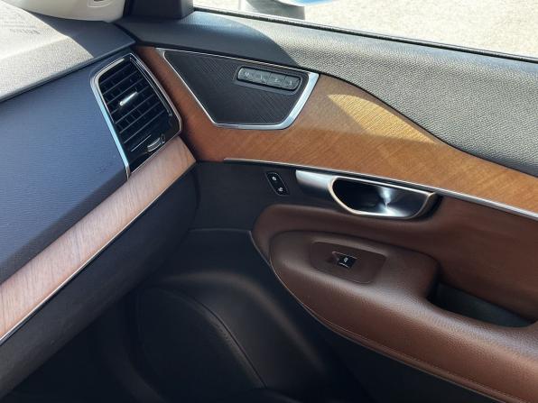 Volvo XC90 II с пробегом 2017 года, цена 3 990 000 рублей, 136800 км, внедорожник, Автокод Объявления