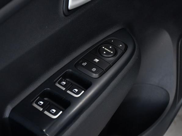 Kia Rio IV Рестайлинг с пробегом 2020 года, цена 1 675 000 рублей, 66730 км, седан, Автокод Объявления