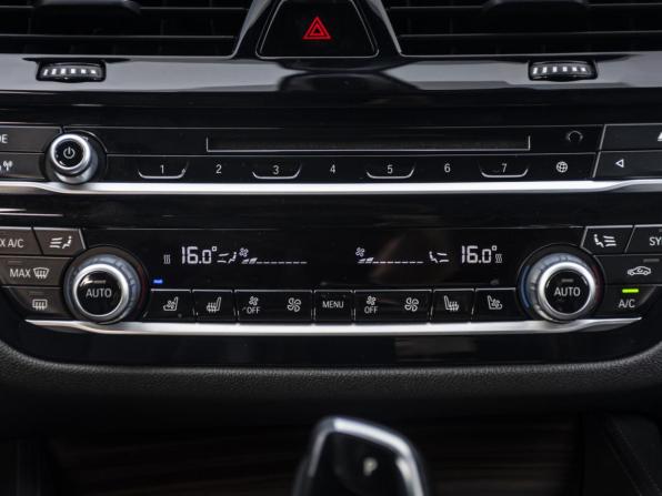BMW 5 серии VII (G30/G31/G38) с пробегом 2017 года, цена 3 761 010 рублей, 179153 км, седан, Автокод Объявления
