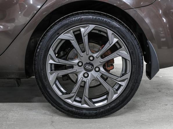 Kia Rio III Рестайлинг с пробегом 2015 года, цена 987 000 рублей, 208000 км, седан, Автокод Объявления