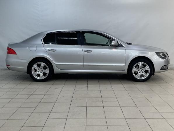 Skoda Superb II Рестайлинг с пробегом 2014 года, цена 1 220 000 рублей, 121223 км, лифтбек, Автокод Объявления