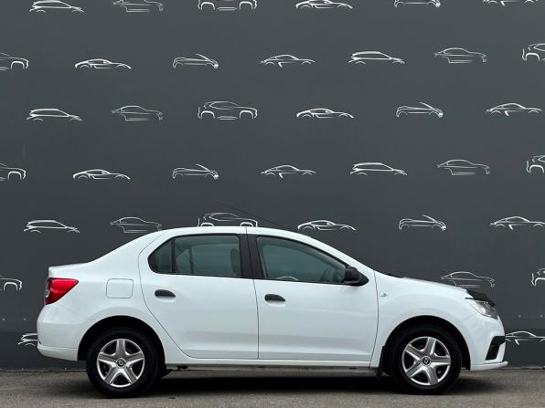 Renault Logan II Рестайлинг с пробегом 2019 года, цена 719 700 рублей, 125571 км, седан, Автокод Объявления