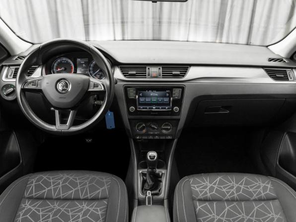 Skoda Rapid I Рестайлинг с пробегом 2019 года, цена 1 190 000 рублей, 122455 км, лифтбек, Автокод Объявления