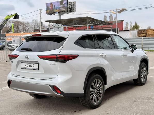 Toyota Highlander IV (XU70) с пробегом 2026 года, цена 5 550 000 рублей, 12 км, внедорожник, Автокод Объявления