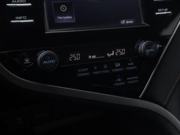Toyota Camry VIII (XV70) с пробегом 2020 года, цена 2 950 000 рублей, 105585 км, седан, Автокод Объявления