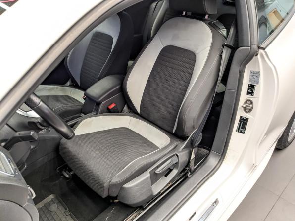 Volkswagen Scirocco III с пробегом 2012 года, цена 1 595 000 рублей, 91555 км, хэтчбек, Автокод Объявления