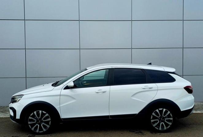 Lada (ВАЗ) Vesta I Рестайлинг (NG) с пробегом 2024 года, цена 1 360 000 рублей, 49474 км, универсал, Автокод Объявления