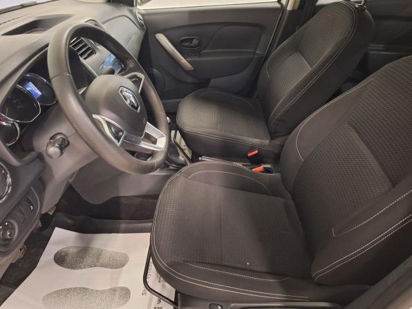 Renault Logan II Рестайлинг с пробегом 2022 года, цена 850 000 рублей, 114531 км, седан, Автокод Объявления