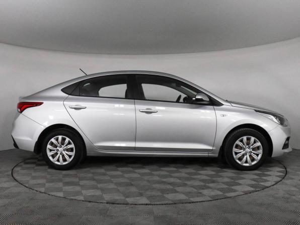 Hyundai Solaris II с пробегом 2017 года, цена 1 100 000 рублей, 112373 км, седан, Автокод Объявления