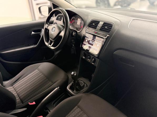 Volkswagen Polo V Рестайлинг с пробегом 2016 года, цена 699 000 рублей, 176000 км, седан, Автокод Объявления