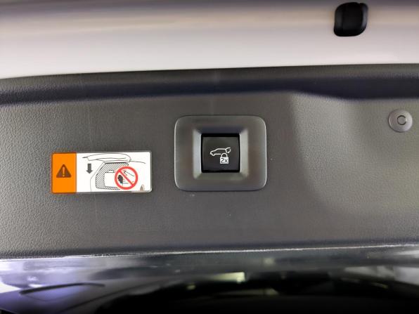 Toyota Alphard IV с пробегом 2024 года, цена 12 000 000 рублей, 15877 км, минивэн, Автокод Объявления