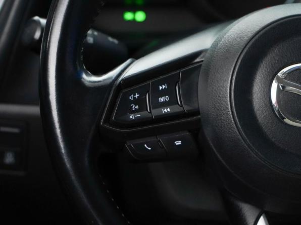 Mazda 3 III (BM) Рестайлинг с пробегом 2018 года, цена 1 613 055 рублей, 127378 км, седан, Автокод Объявления