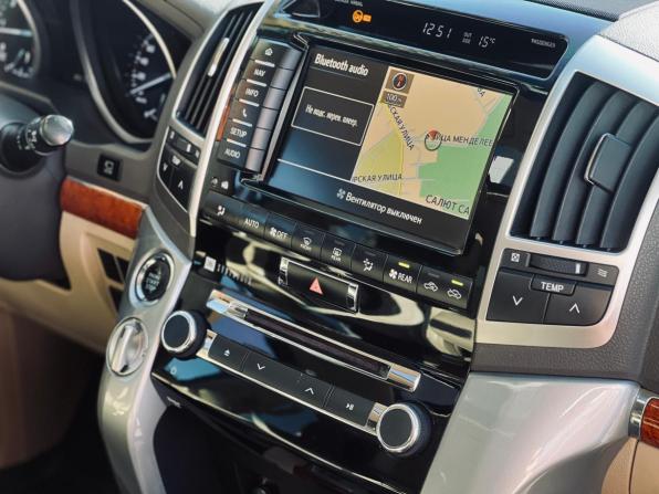 Toyota Land Cruiser 200 Series Рестайлинг 1 с пробегом 2014 года, цена 4 450 000 рублей, 190504 км, внедорожник, Автокод Объявления