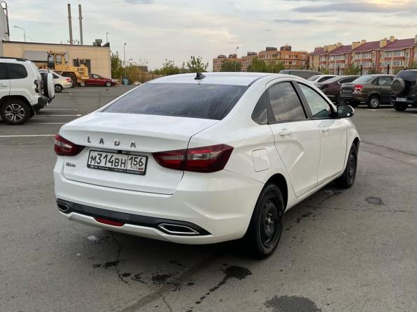 Lada (ВАЗ) Vesta I Рестайлинг (NG) с пробегом 2024 года, цена 1 050 000 рублей, 54000 км, седан, Автокод Объявления